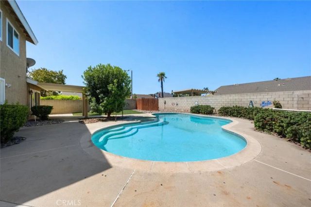 2742 S Desert Forest, Ontario, CA 91761