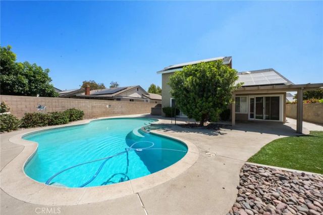 2742 S Desert Forest, Ontario, CA 91761