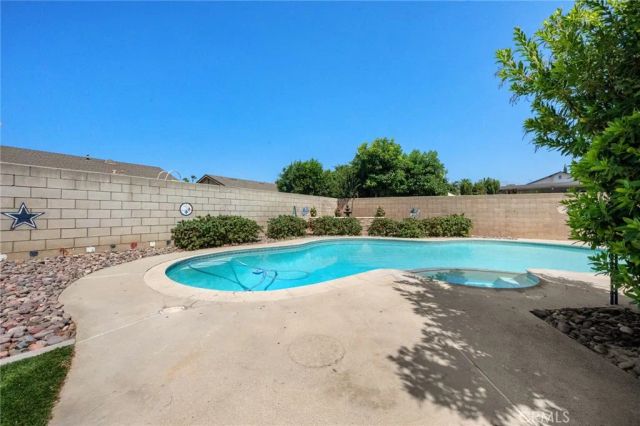 2742 S Desert Forest, Ontario, CA 91761