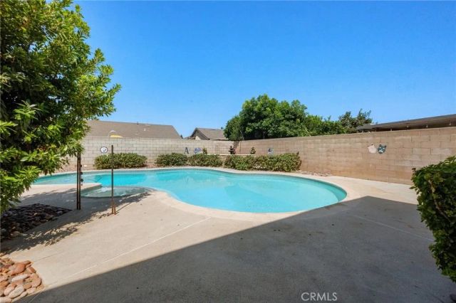 2742 S Desert Forest, Ontario, CA 91761