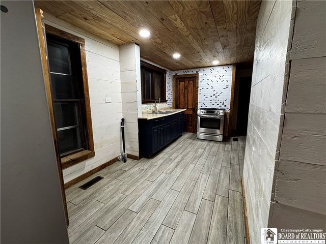 849 South Avenue, Bradford Town, PA 16701