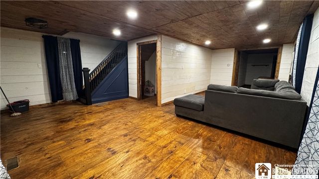 849 South Avenue, Bradford Town, PA 16701