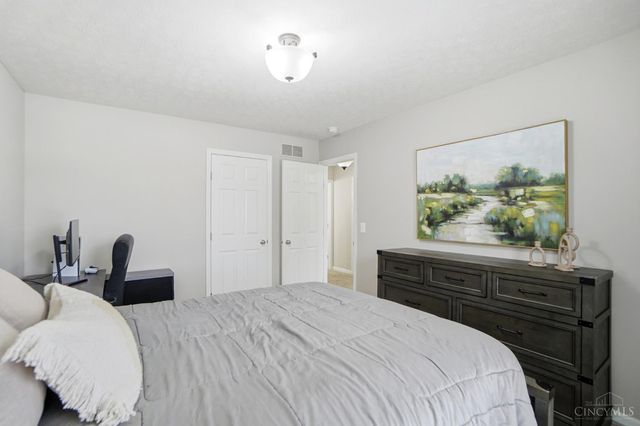 6060 Loganberry Court, Liberty Twp, OH 45011