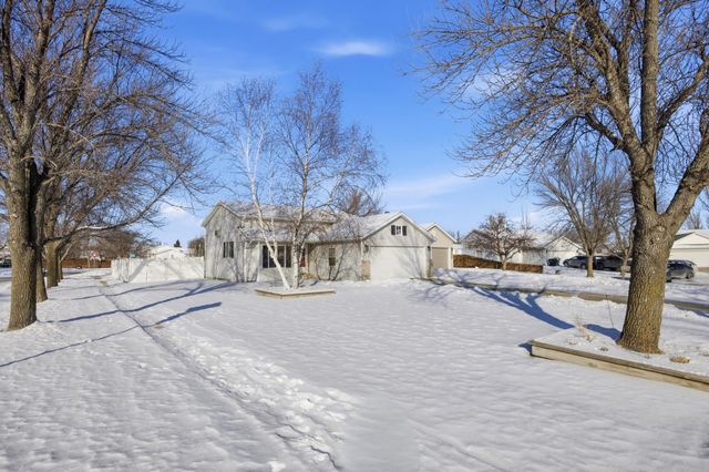 1450 Elmwood Court, West Fargo, ND 58078