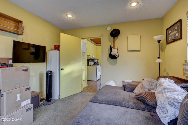 614 E 14th Street, Baxter Springs, KS 66713