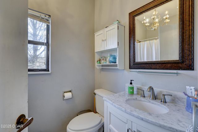 614 E 14th Street, Baxter Springs, KS 66713