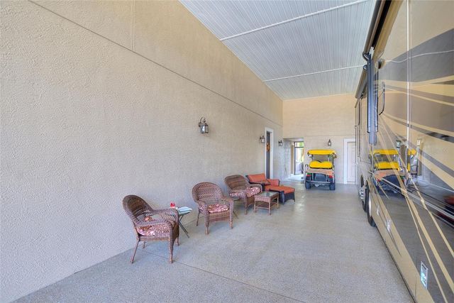 548 NARROW POND ROAD, Polk City, FL 33868