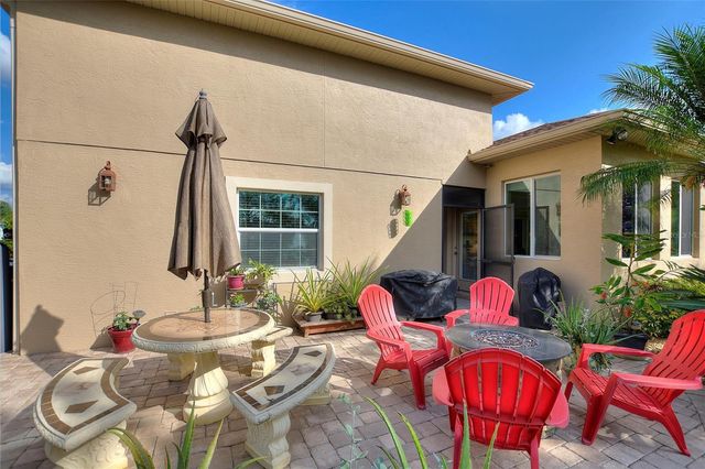 548 NARROW POND ROAD, Polk City, FL 33868