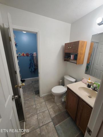 5202 Millet Lane, Knoxville, TN 37918