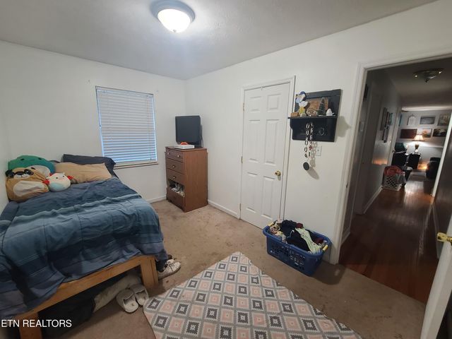 5202 Millet Lane, Knoxville, TN 37918