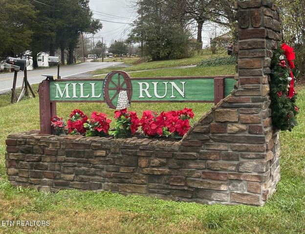 5202 Millet Lane, Knoxville, TN 37918