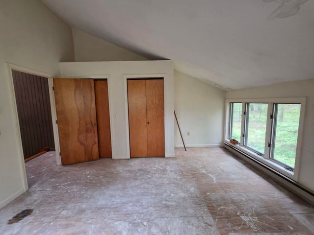 9 Evergreen Lane, Brattleboro, VT 05301
