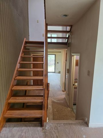 9 Evergreen Lane, Brattleboro, VT 05301
