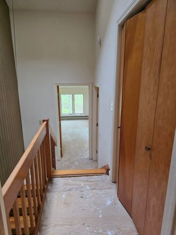 9 Evergreen Lane, Brattleboro, VT 05301