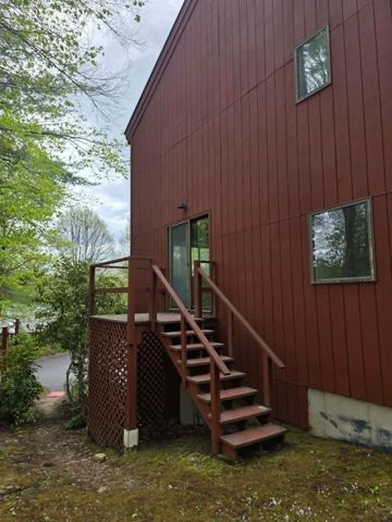 9 Evergreen Lane, Brattleboro, VT 05301