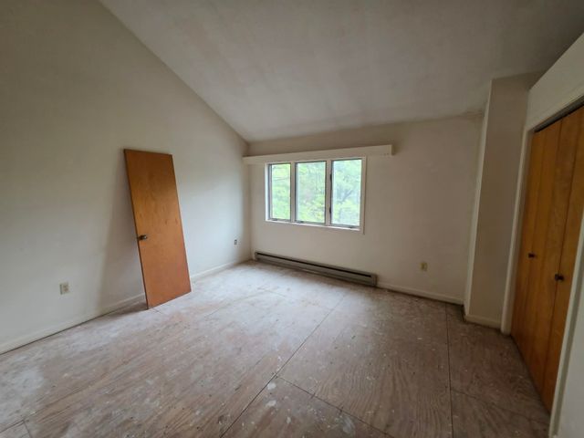 9 Evergreen Lane, Brattleboro, VT 05301