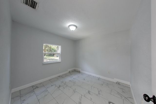 404 N 38 Street, Fort Pierce, FL 34947