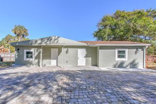 404 N 38 Street, Fort Pierce, FL 34947