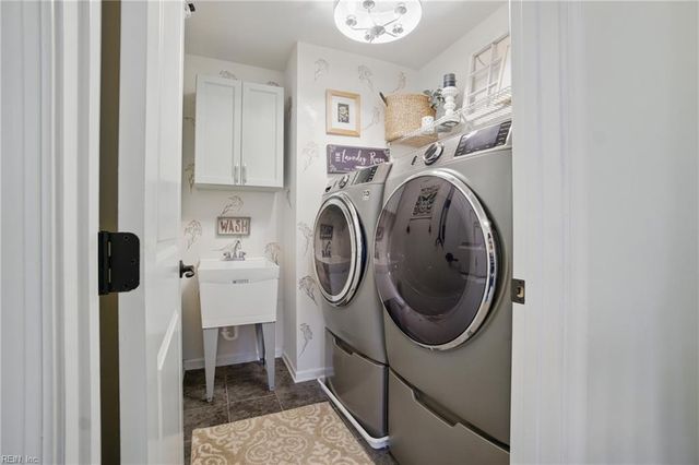 2685 Robert Monette LN, Virginia Beach, VA 23456