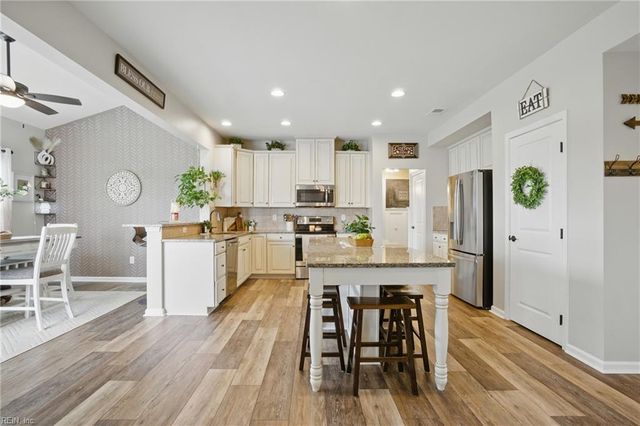 2685 Robert Monette LN, Virginia Beach, VA 23456