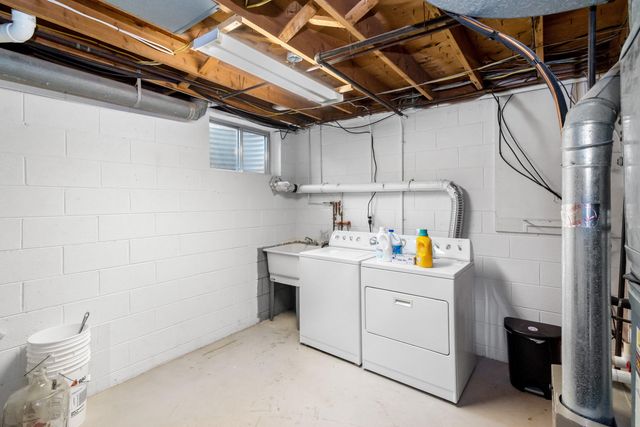 1795 Hideaway Lane, Ann Arbor, MI 48105