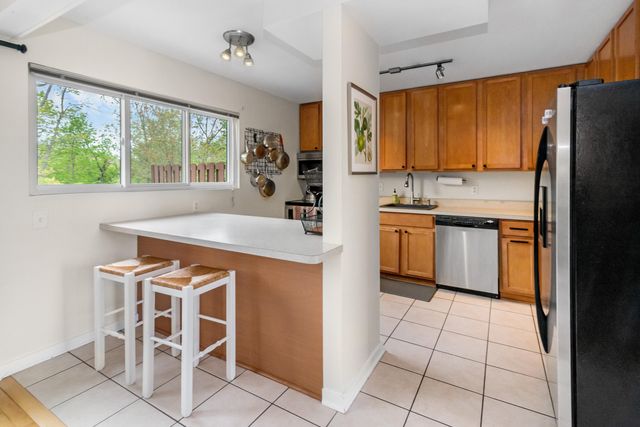 1795 Hideaway Lane, Ann Arbor, MI 48105