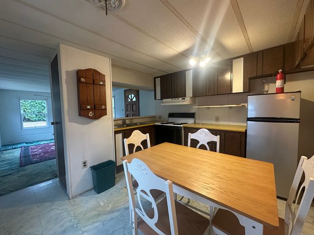 270 Boston Post Road TRLR 6, Waterford, CT 06385