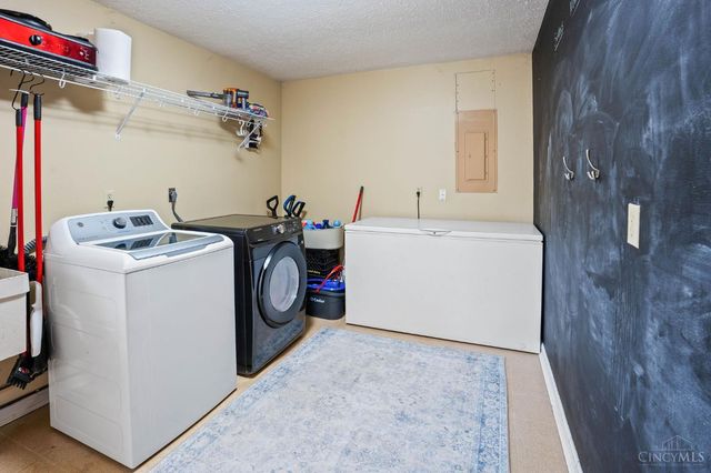 128 E Concord Drive, Lebanon, OH 45036