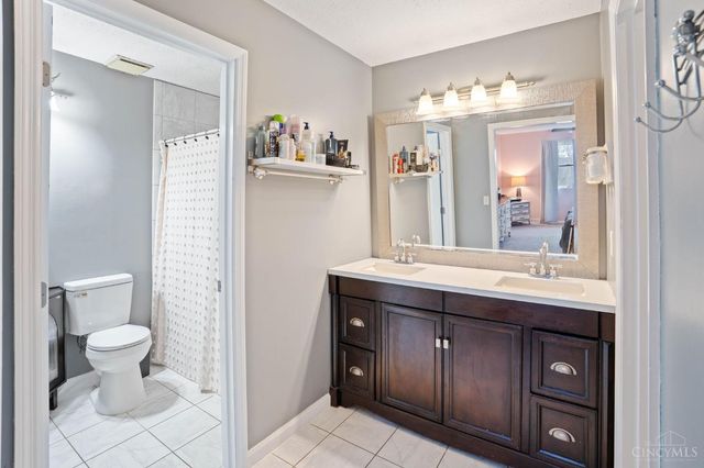 128 E Concord Drive, Lebanon, OH 45036