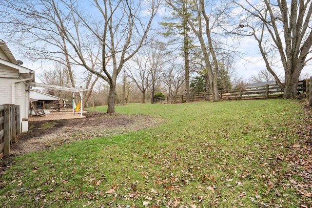 128 E Concord Drive, Lebanon, OH 45036