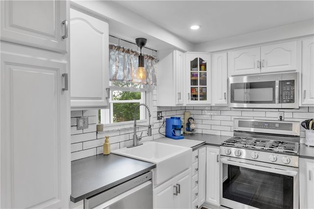212 Seanor Rd., Penn Twp, PA 15642