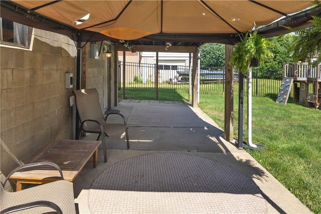 212 Seanor Rd., Penn Twp, PA 15642