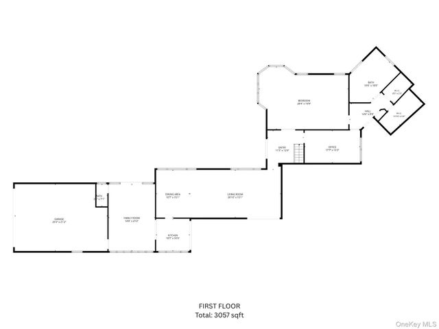 15 Tappentown Lane, Brookville, NY 11545