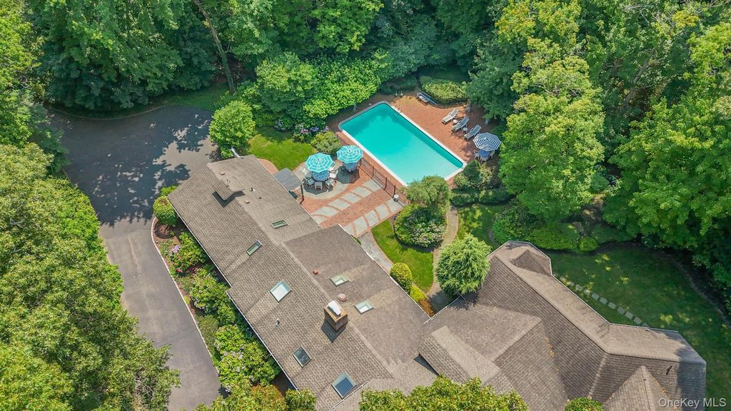 15 Tappentown Lane, Brookville, NY 11545 — photo 3