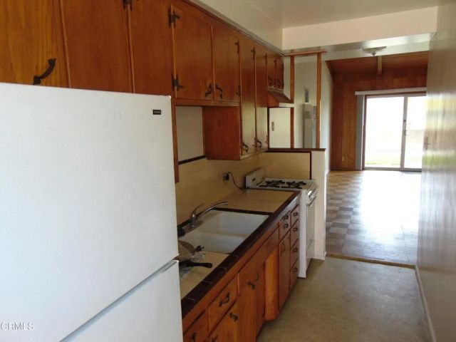 80 N Dunning Street, Ventura, CA 93003