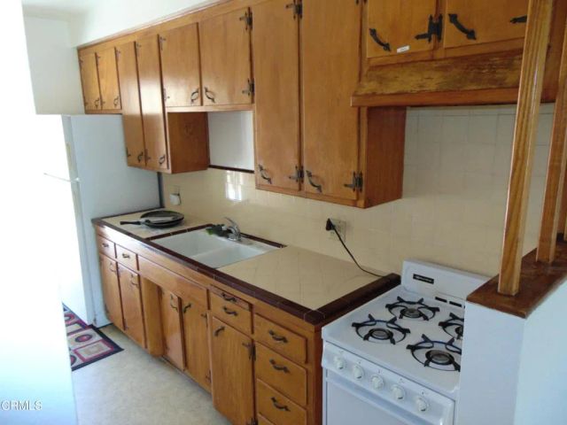 80 N Dunning Street, Ventura, CA 93003