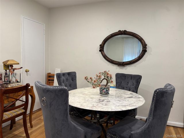 16 Main Street 2Y, East Rockaway, NY 11518