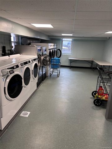 16 Main Street 2Y, East Rockaway, NY 11518