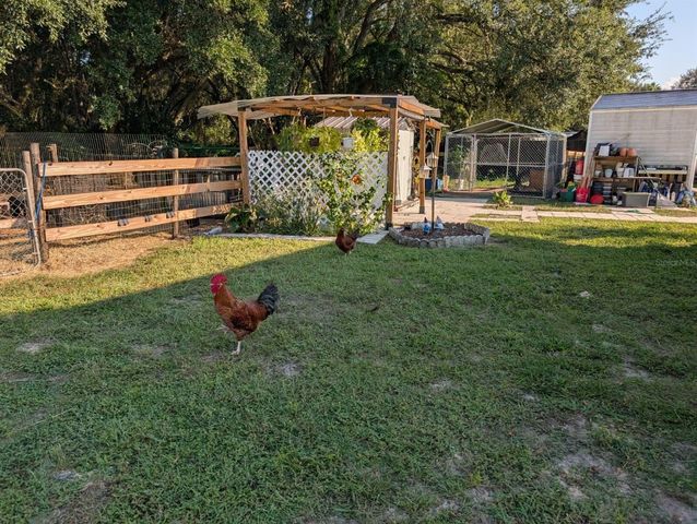15243 S HIGHWAY 25, Weirsdale, FL 32195