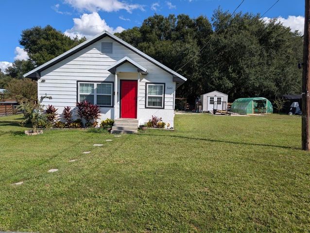 15243 S HIGHWAY 25, Weirsdale, FL 32195