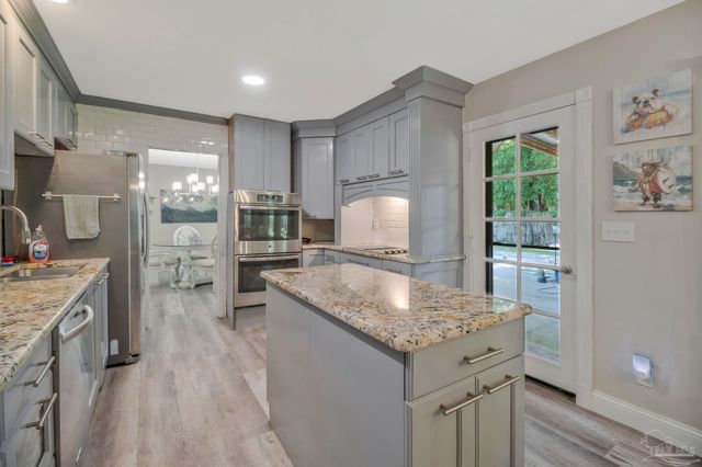 6210 Maybelle Dr, Pensacola, FL 32504