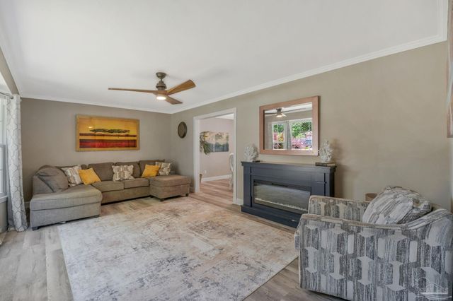 6210 Maybelle Dr, Pensacola, FL 32504
