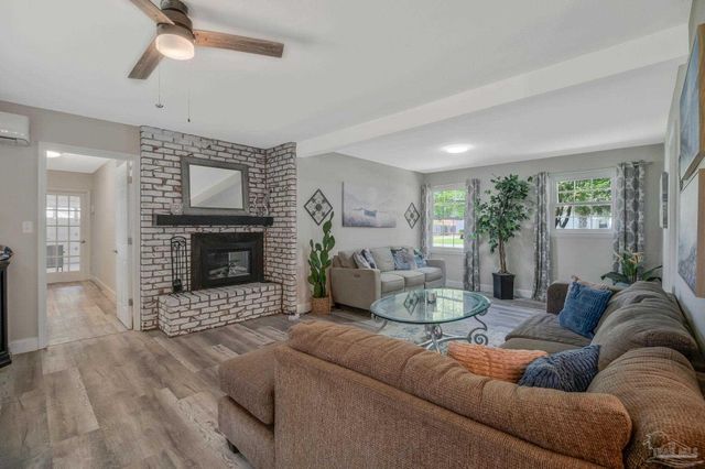 6210 Maybelle Dr, Pensacola, FL 32504
