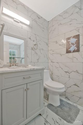 6210 Maybelle Dr, Pensacola, FL 32504