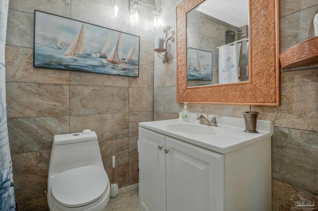 6210 Maybelle Dr, Pensacola, FL 32504