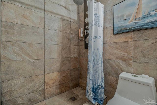 6210 Maybelle Dr, Pensacola, FL 32504