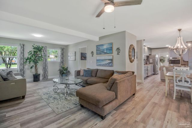 6210 Maybelle Dr, Pensacola, FL 32504