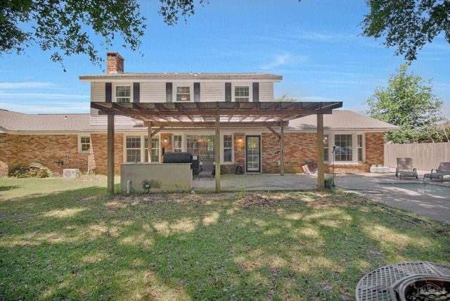 6210 Maybelle Dr, Pensacola, FL 32504