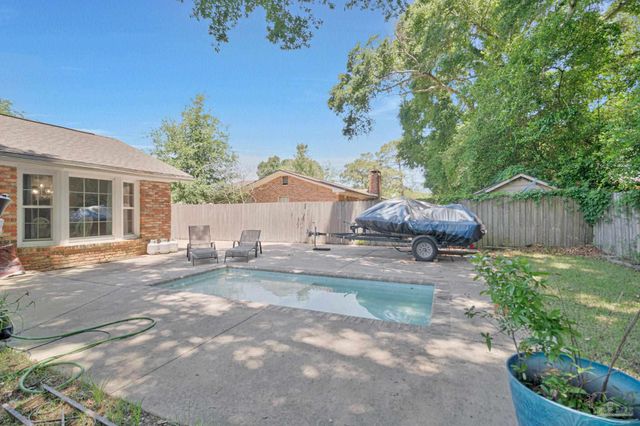 6210 Maybelle Dr, Pensacola, FL 32504