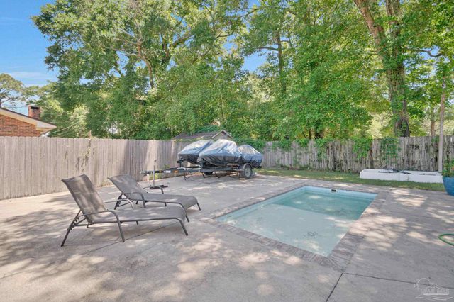 6210 Maybelle Dr, Pensacola, FL 32504